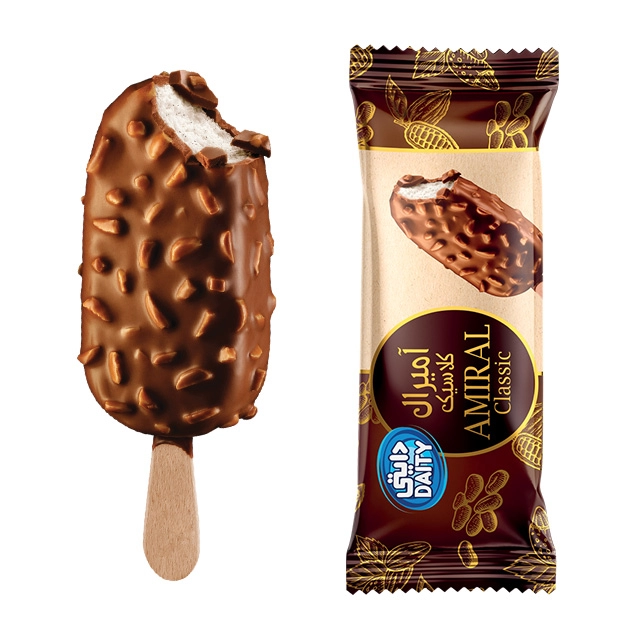 1f75c89768099113ea2779b0eff2bcf3 بستنی چوبی وانیلی با روکش شکلات مغزدار آمیرال کلاسیک 70 گرم دایتی - Image 1